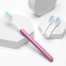 Nada - Adult Toothbrush with 3 Replacement Heads NEW!